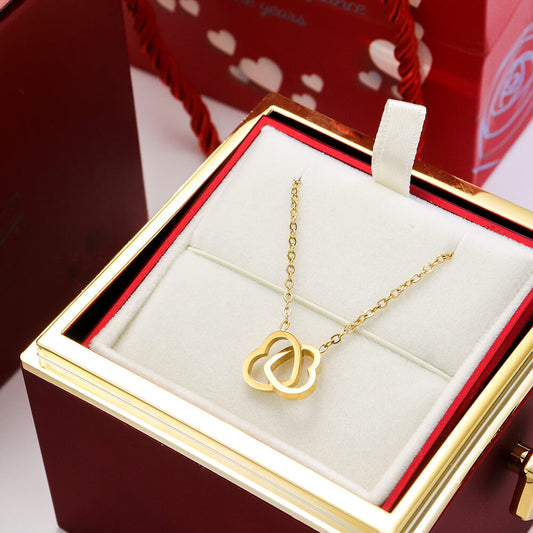 Caixa Rotativa Rosa Eterna Com Colar de Coração Personalizado